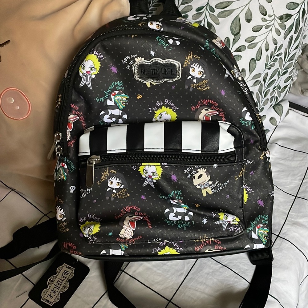 Beetle juice mini backpack 🕸️